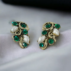 Vintage Lisner Emerald Green Rhinestone & Baby Tooth Faux Pearl Earrings